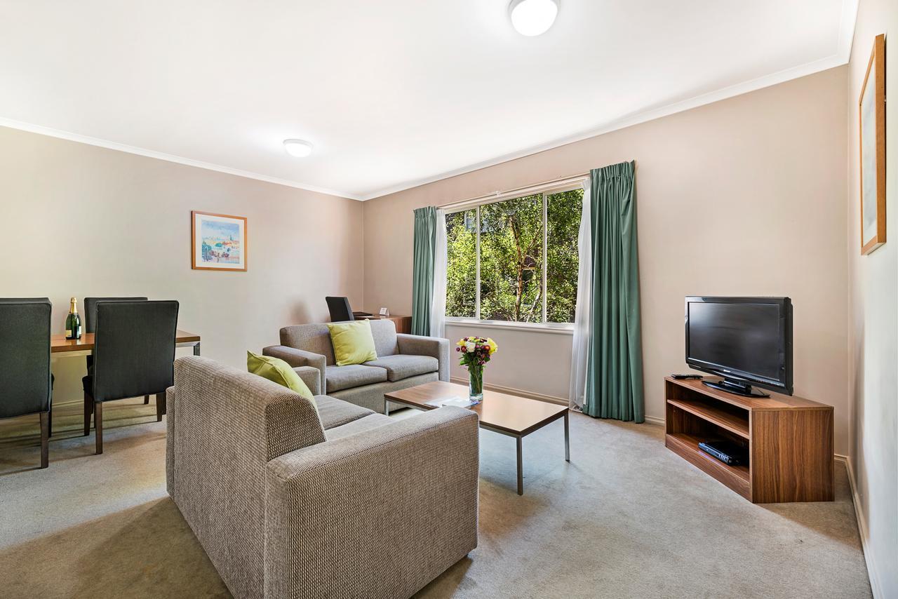Punt Road Apartment Hotel - Melbourne