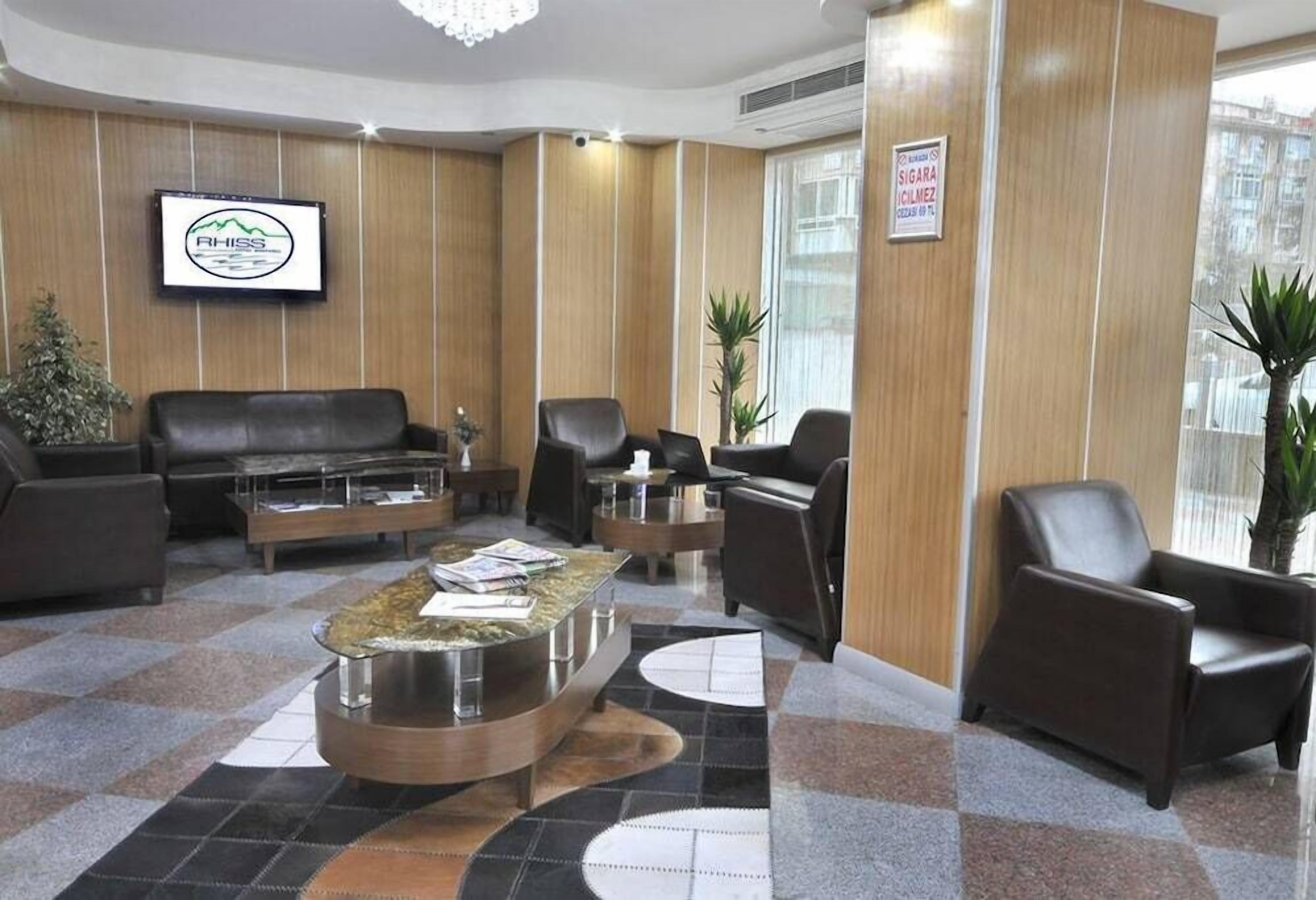 Rhiss Hotel Bostanci