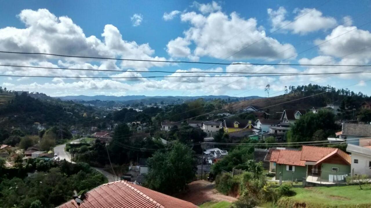 Pousada Das Rosas - Campos do Jordao