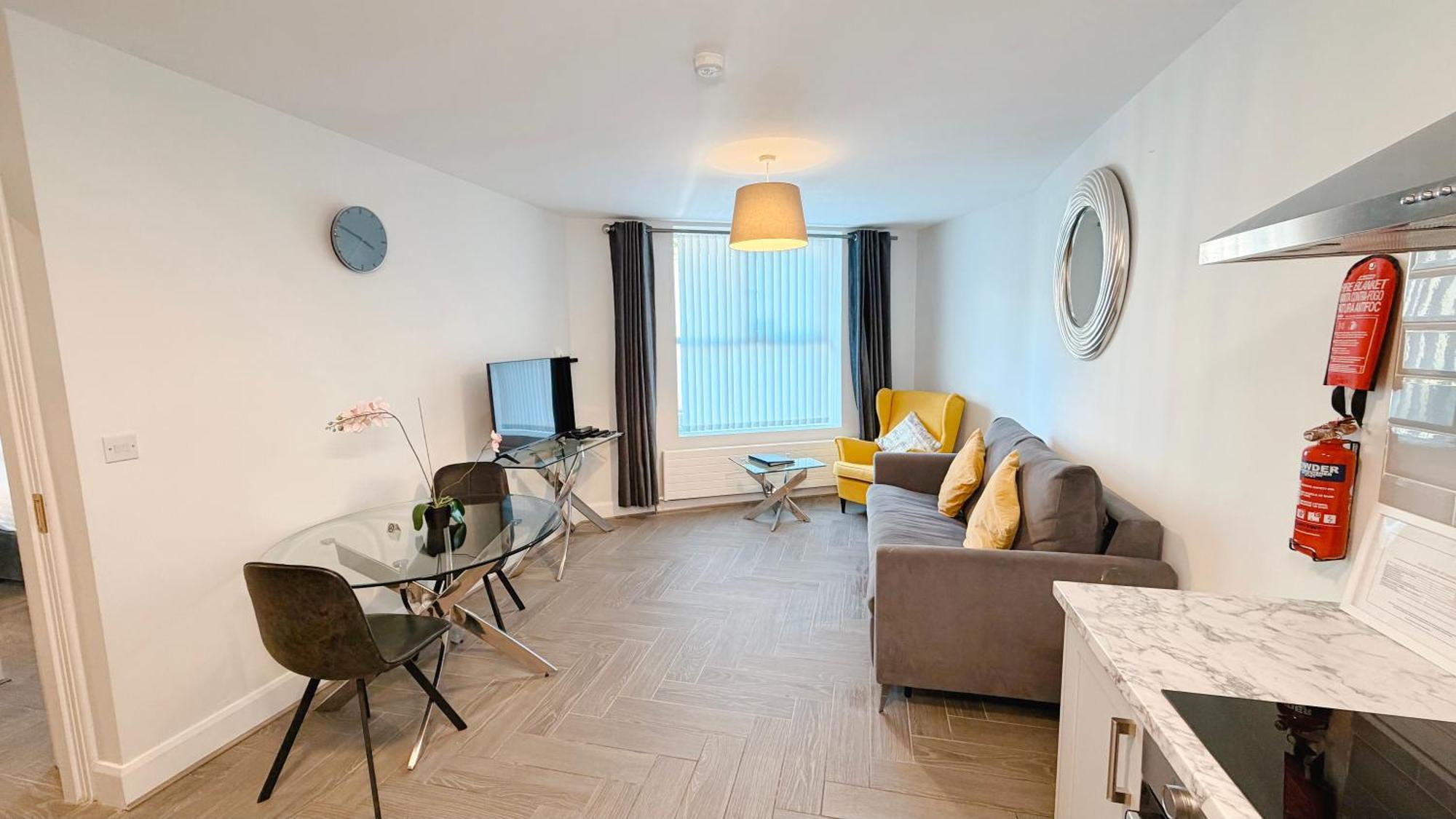 Broc House Suites