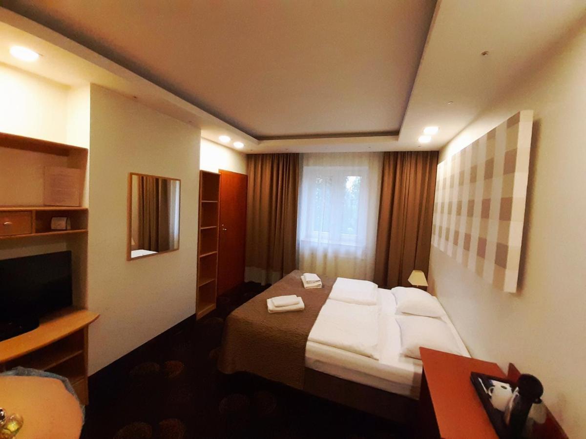 Akme Apartments & Rooms & Free Parking