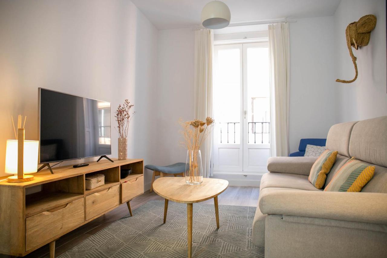 Nqn Aparts & Suites Madrid