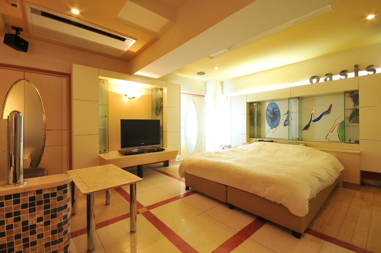 Two-Way (Adults Only) Hotel - Tokyo