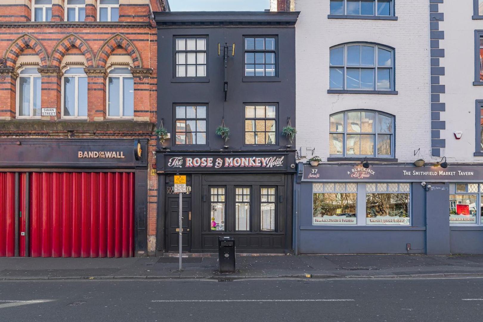 Guestready - Rose And Monkey