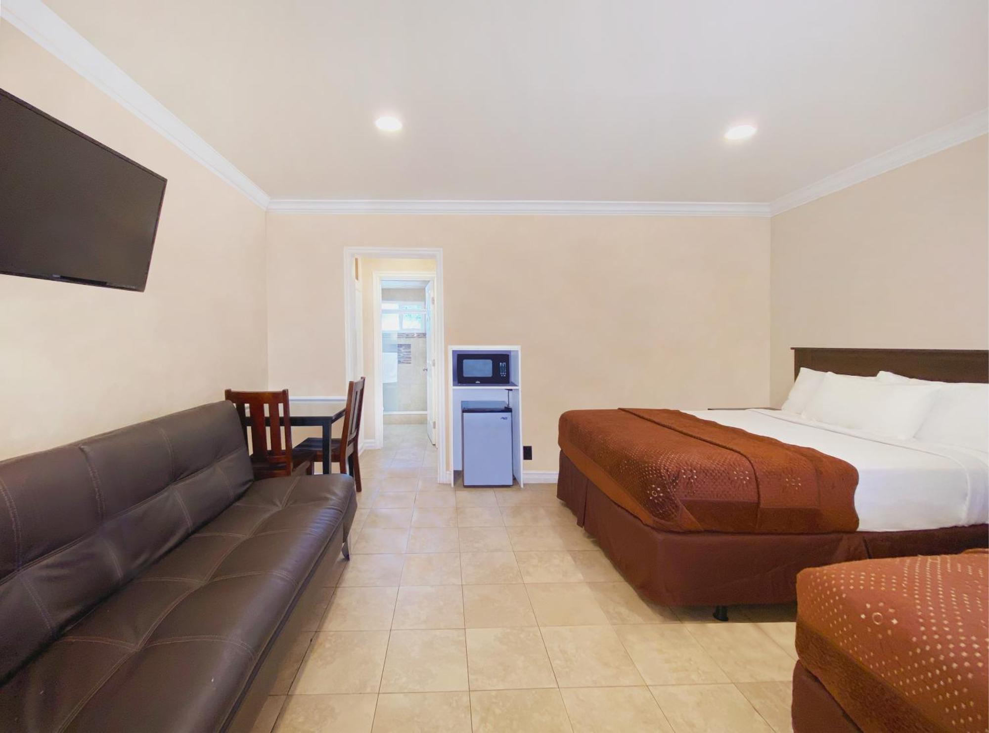 Nite Inn At Universal City - Walking Distance To Universal Studios Hollywood