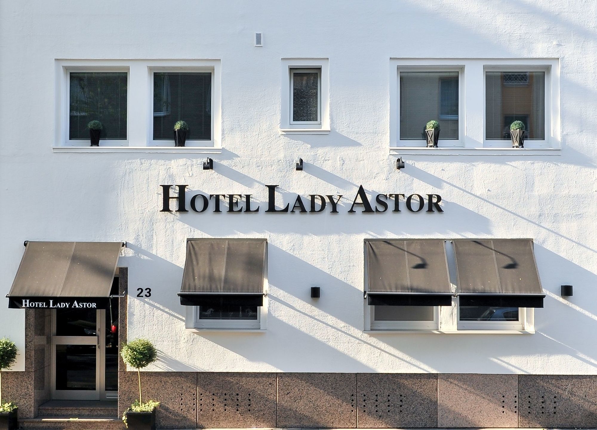 Boutique Hotel Sir & Lady Astor - The Charming City Hotels
