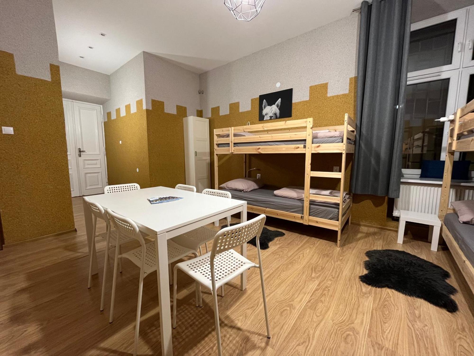 Girls Hostel - Krakow
