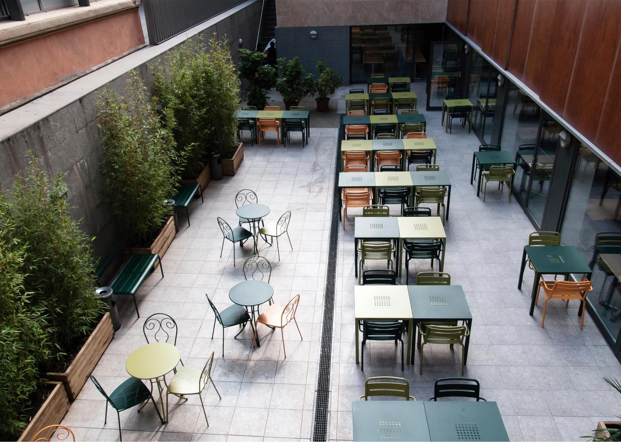 Barcelona Pere Tarres Youth Hostel