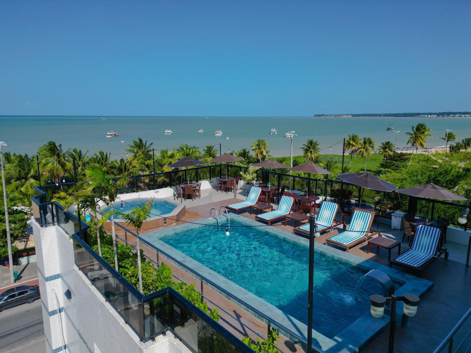 Atlantico Praia Hotel