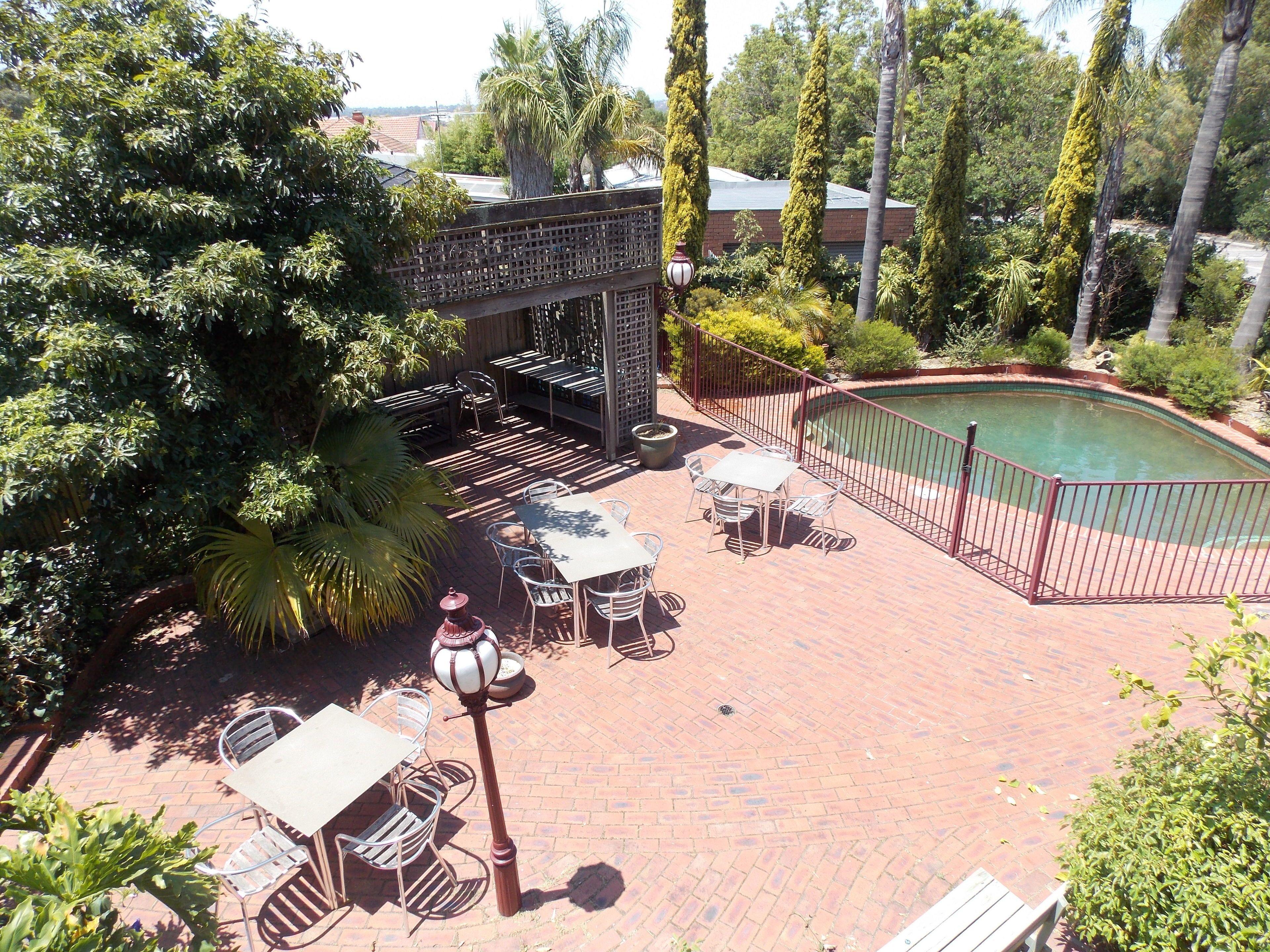 Bell Motel