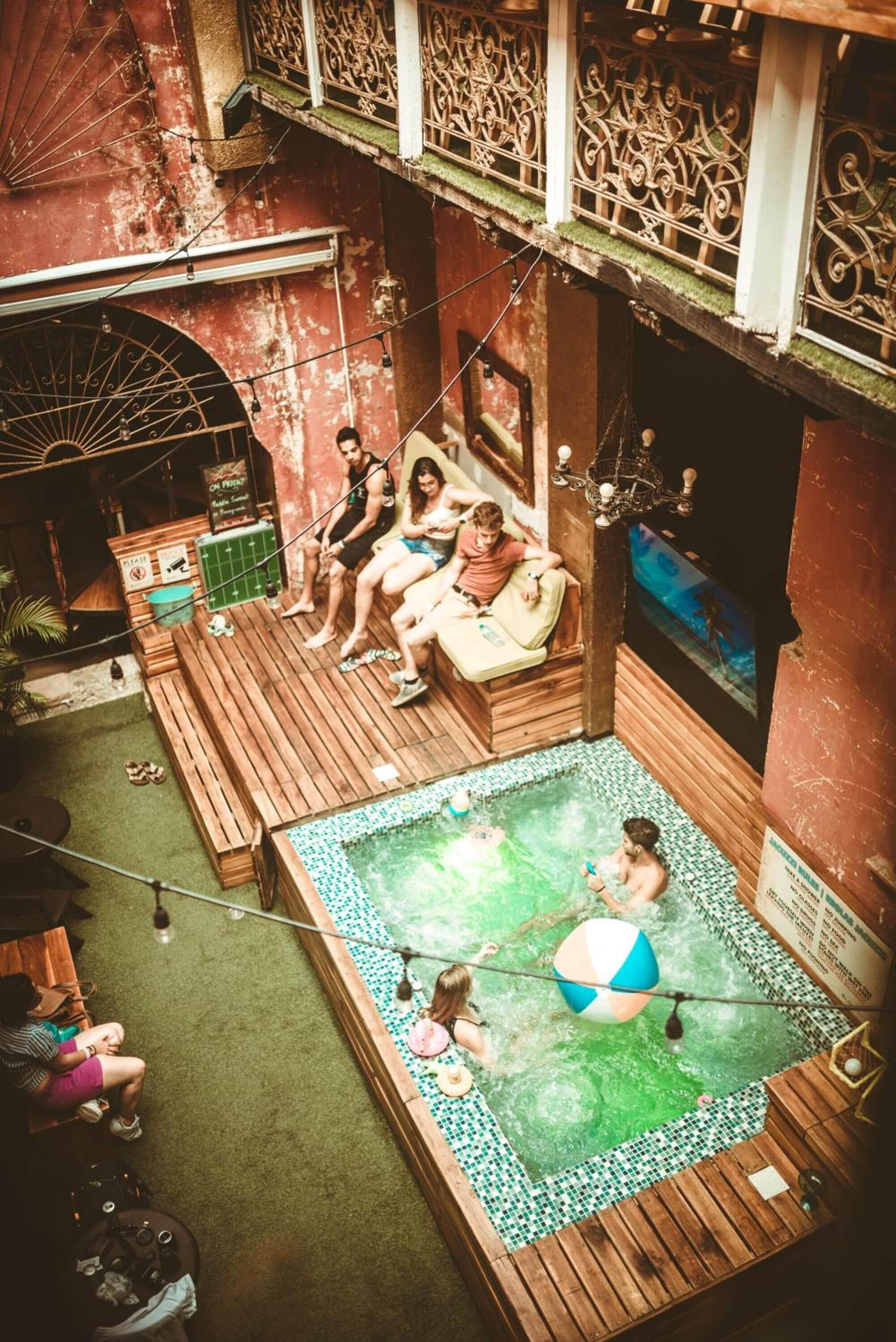 The Clock Hostel & Suites - Cartagena