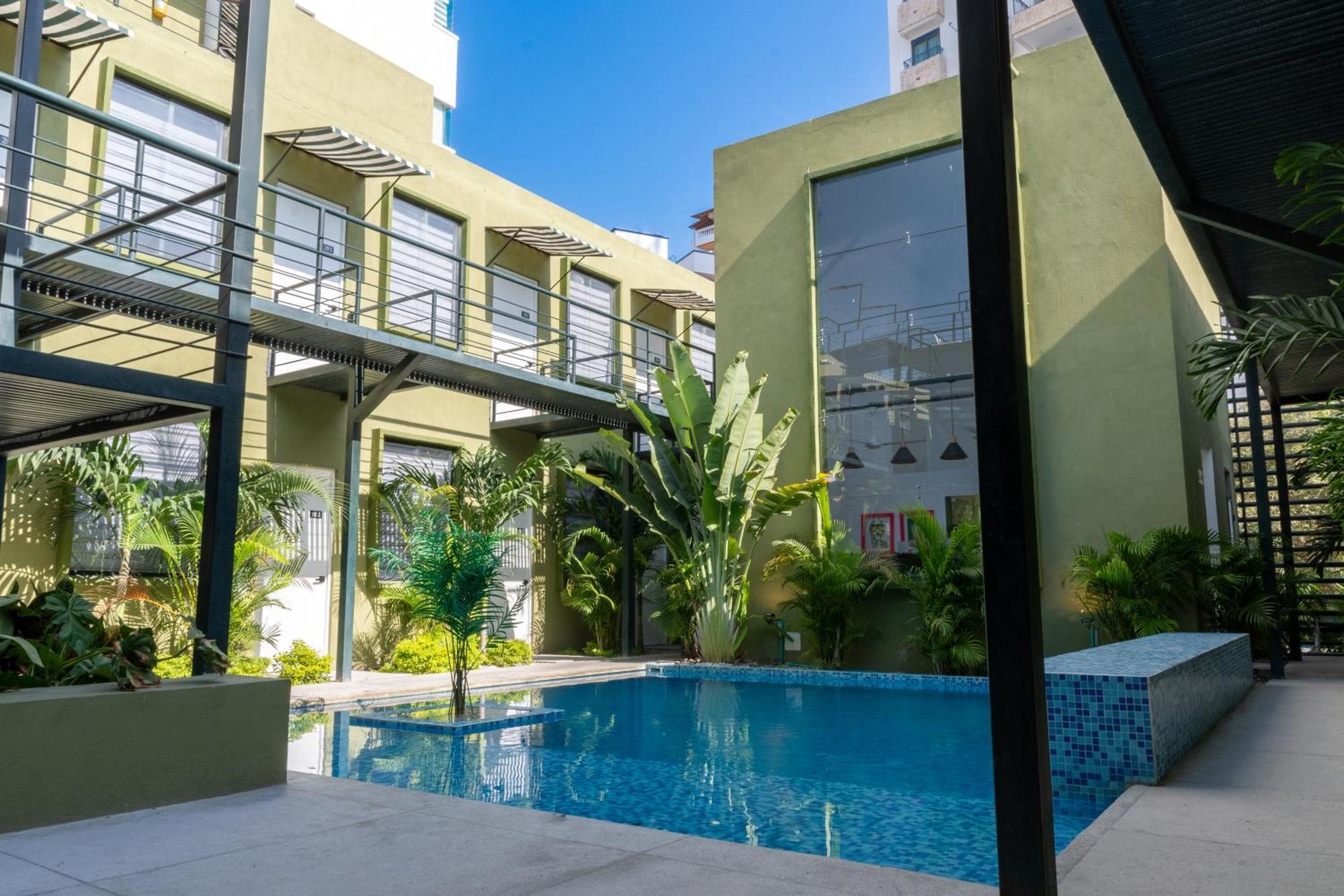 Oasis Tropical Hotel