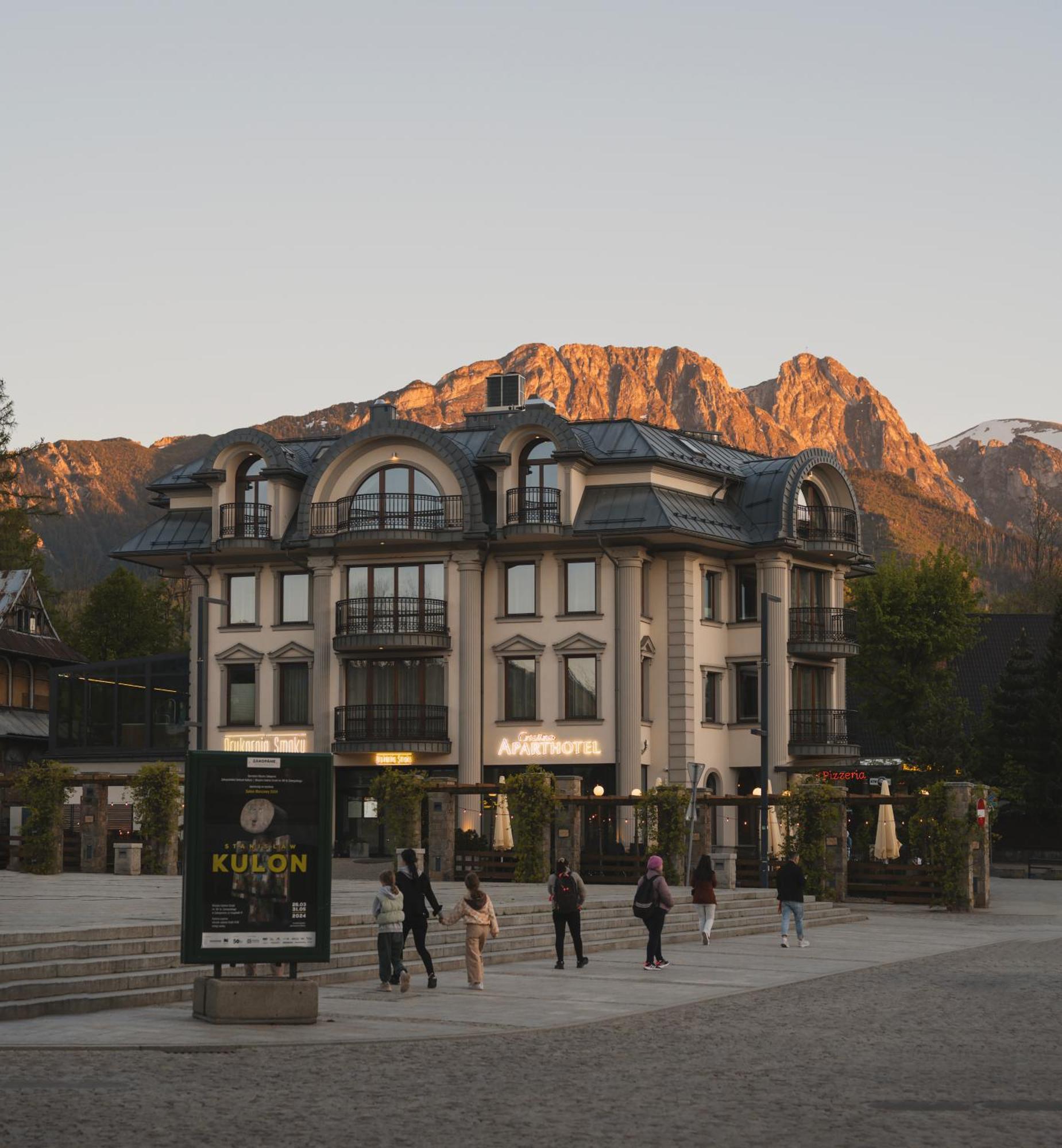 Aparthotel Cristina
