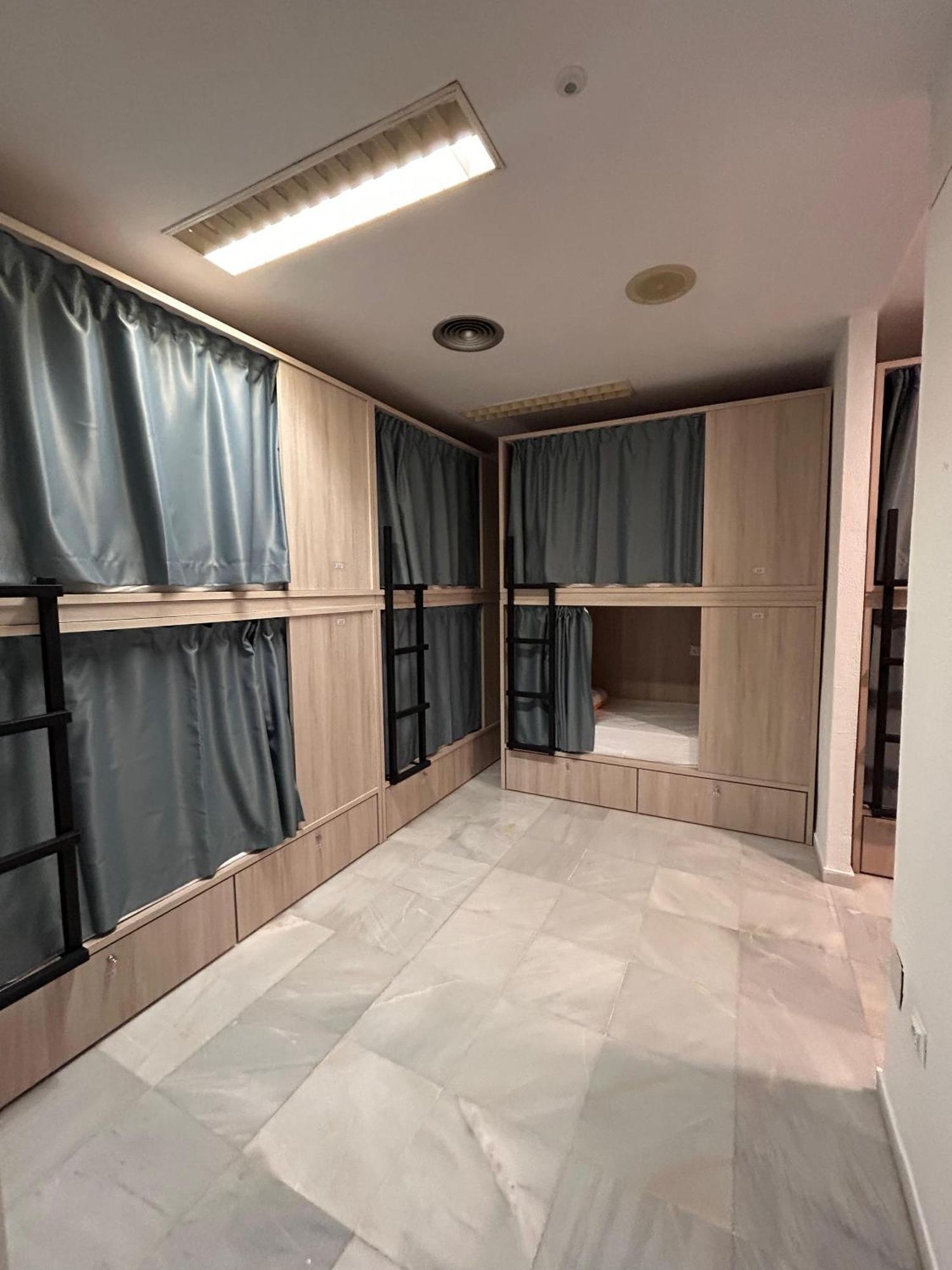 Hostel Sorolla Playa - Malaga