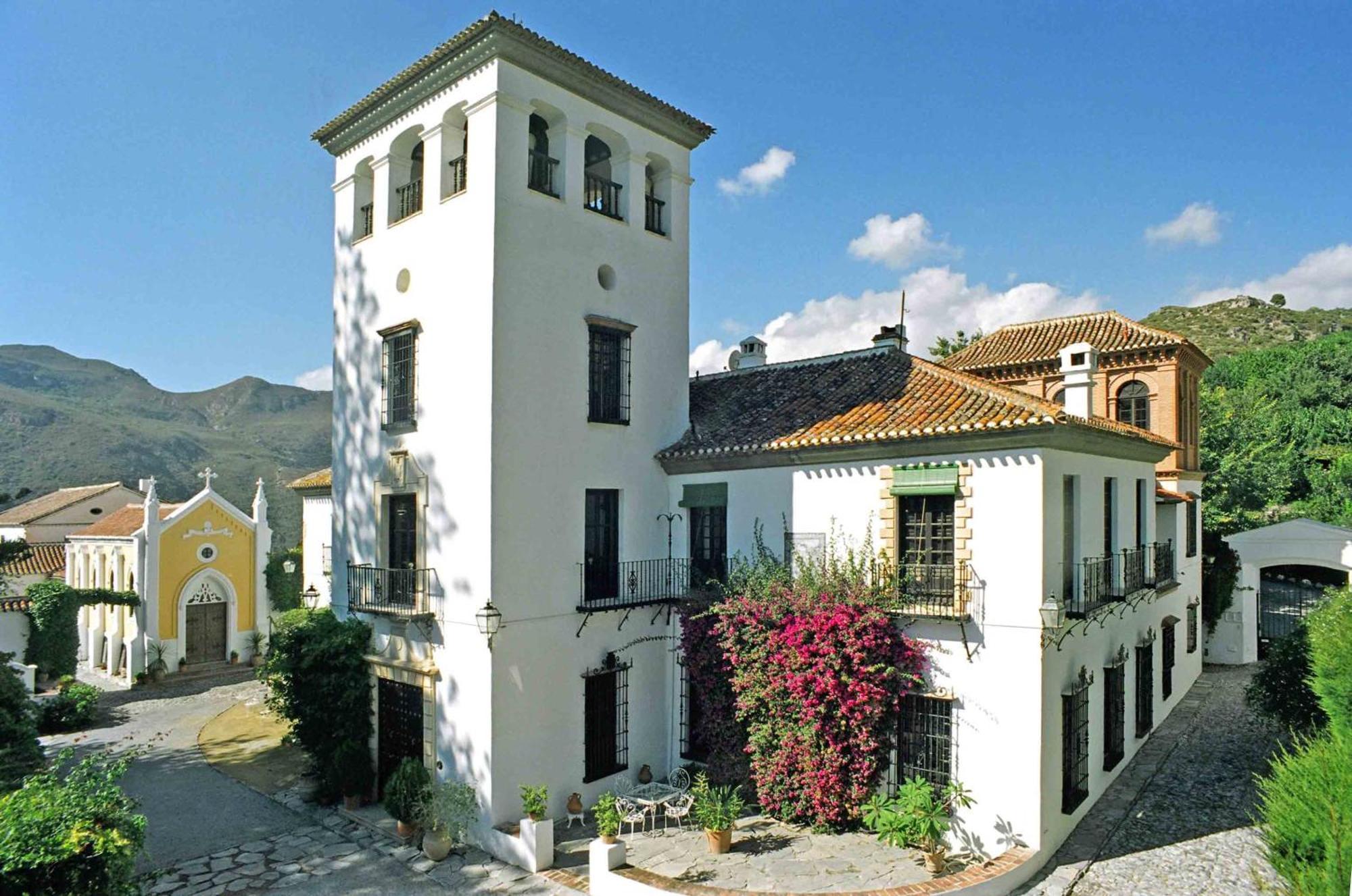 Palacete De Cazulas Bed & Breakfast - Granada